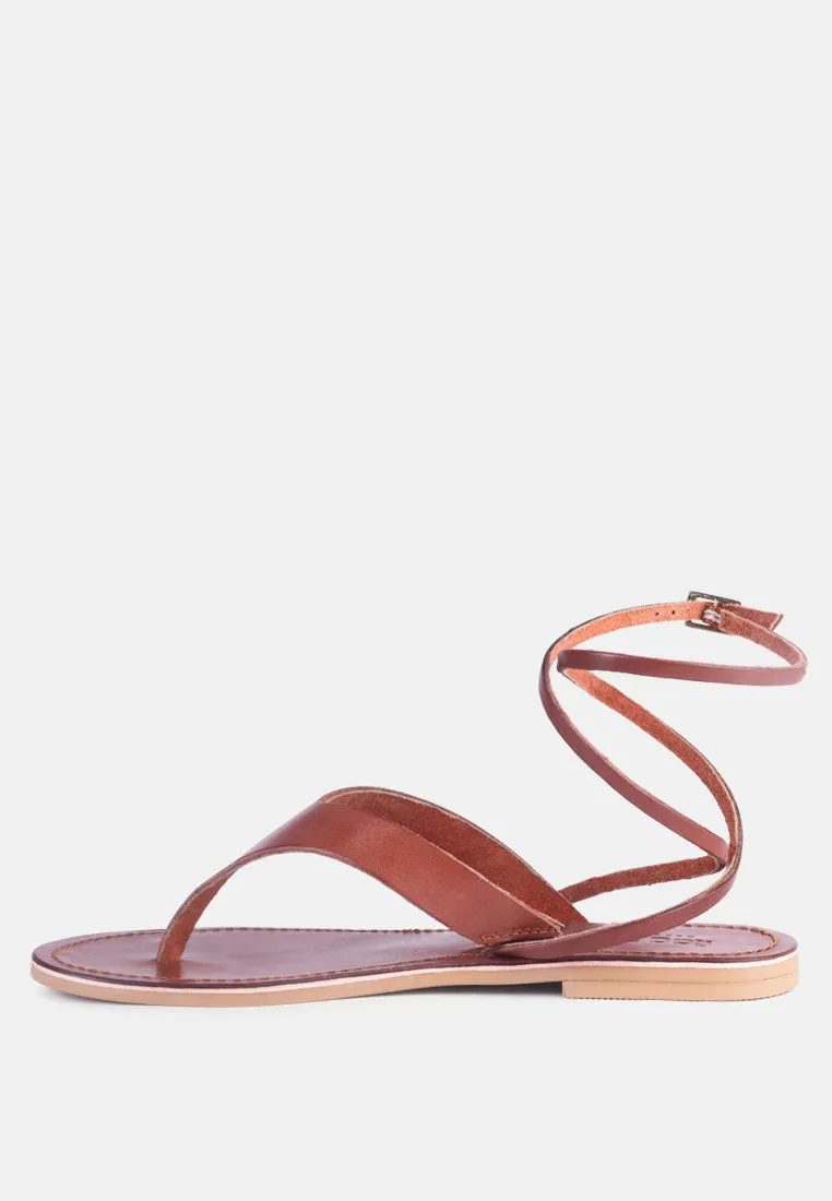 WRAP-UP Tie around Tan Flat Sandals